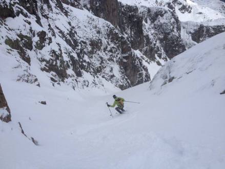 First few turns in the couloir